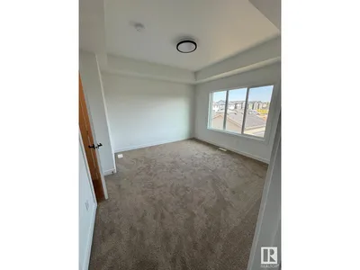 4207 38 ST photo 13