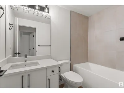 4207 38 ST photo 12