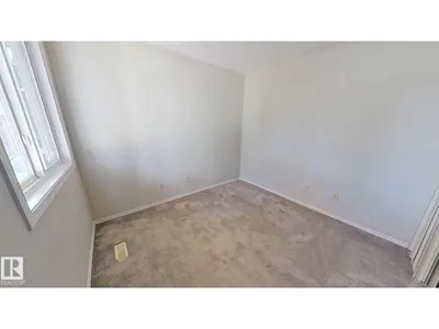 #59 7604 29 AV NW photo 7
