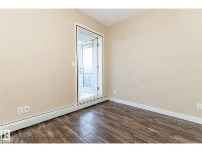 #904 10136 104 ST NW NW photo 13