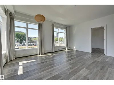 #206 10837 83 AV NW photo 7
