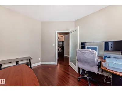 16104 136 ST NW photo 25
