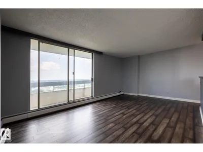 #911 10883 SASKATCHEWAN DR NW photo 4