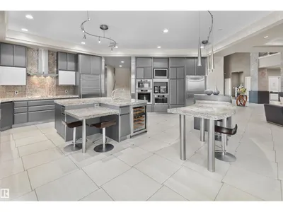 16 WINDERMERE DR SW photo 8