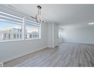 #703 9919 105 ST NW photo 21