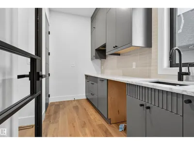 4712 KNIGHT CL SW photo 25