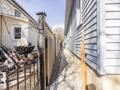 8736 76 AV NW photo 7