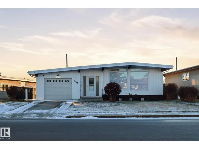 8043 135 AV NW, Edmonton