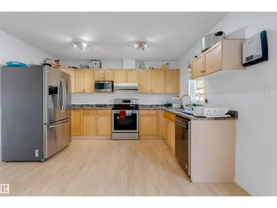 #48 2503 24 ST NW photo 5