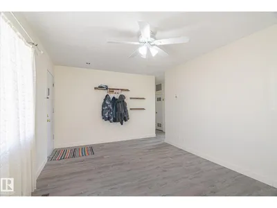 10531 128 AV NW photo 5