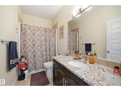 3105 65 ST photo 21
