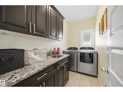 3105 65 ST photo 22