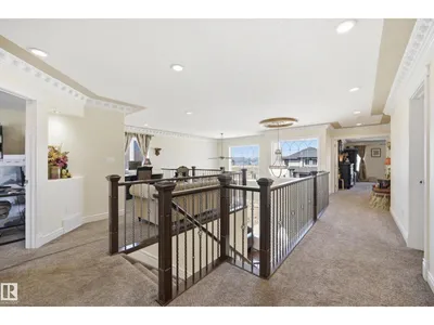 3105 65 ST photo 23