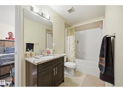 3105 65 ST photo 34