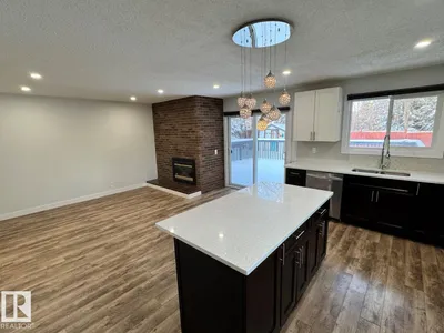 18404 66 AV NW photo 7