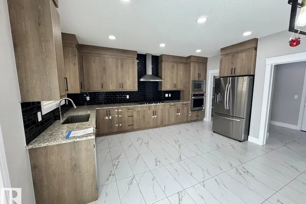 8729 MAYDAY LN SW photo 3