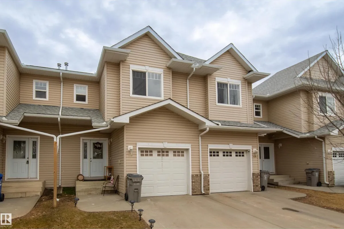 #118 5001 62 ST exterior