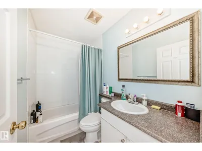 10711A 95 ST NW photo 43