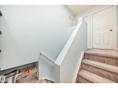 10711A 95 ST NW photo 40