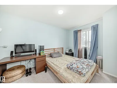 10711A 95 ST NW photo 57