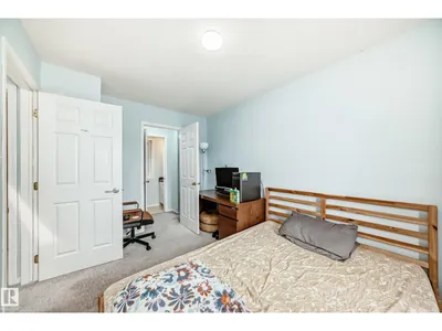 10711A 95 ST NW photo 55