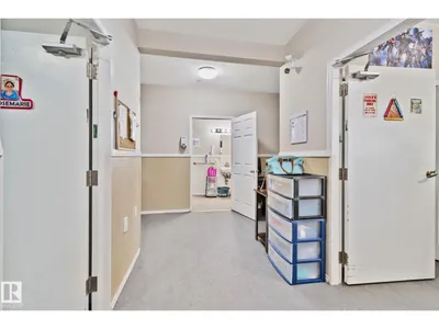 9512 154 ST NW photo 14