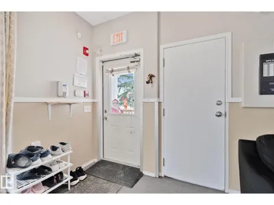 9512 154 ST NW photo 27