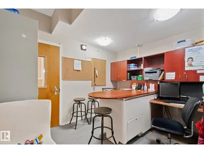 9512 154 ST NW photo 6