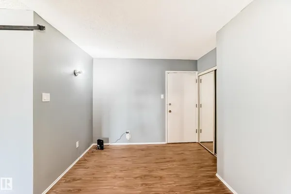 #423 5125 RIVERBEND RD NW photo 2