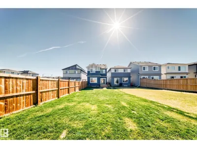 143 LARCH CR photo 44