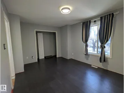 11725 83 ST NW photo 16