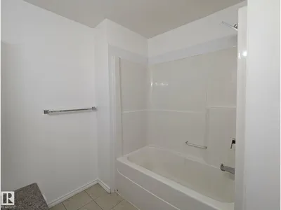 11725 83 ST NW photo 23