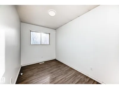 9623/9625 73 AV NW NW photo 24