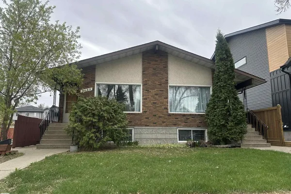9623/9625 73 AV NW NW photo 2