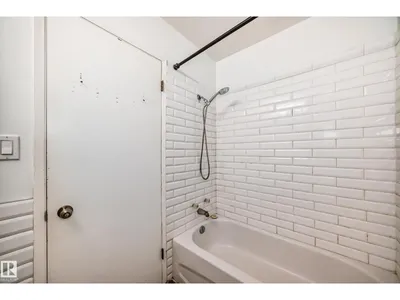 9623/9625 73 AV NW NW photo 27