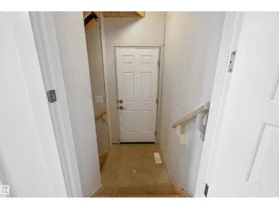 1044 CRISTALL CR SW photo 37