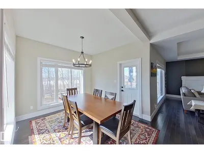5512 64 ST photo 10
