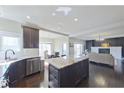 5512 64 ST photo 15