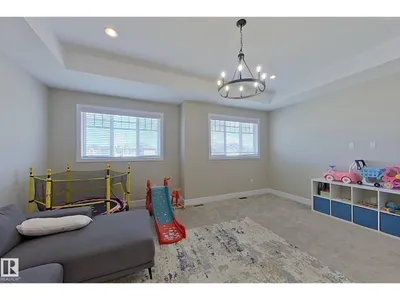 5512 64 ST photo 20