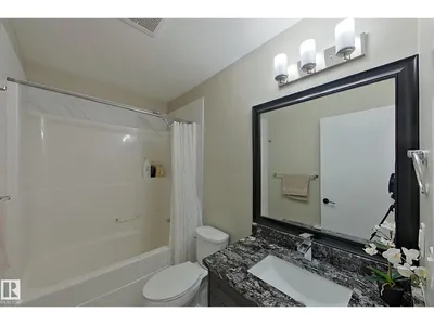 5512 64 ST photo 35