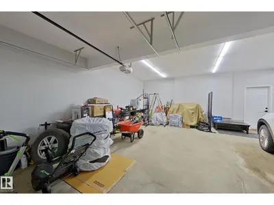 5512 64 ST photo 47
