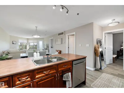 #301 530 HOOKE RD NW photo 8
