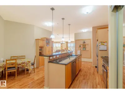 #449 4827 104A ST NW photo 11