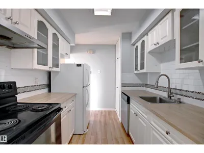 #11 14120 80 ST NW photo 17