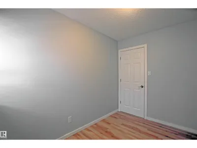 #11 14120 80 ST NW photo 8
