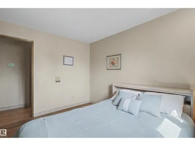 11617 26 AV NW photo 40