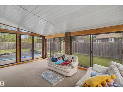 11617 26 AV NW photo 48