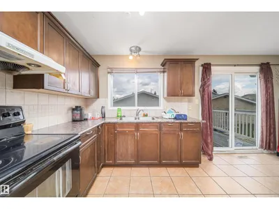 1771 37 ST NW photo 19