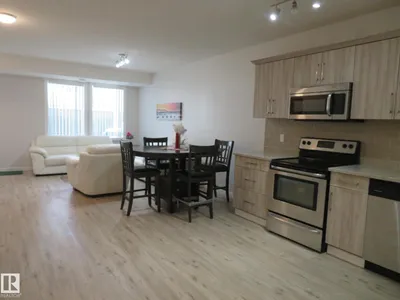 11840B 122 ST NW photo 15