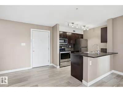 #109 11803 22 AV SW photo 4
